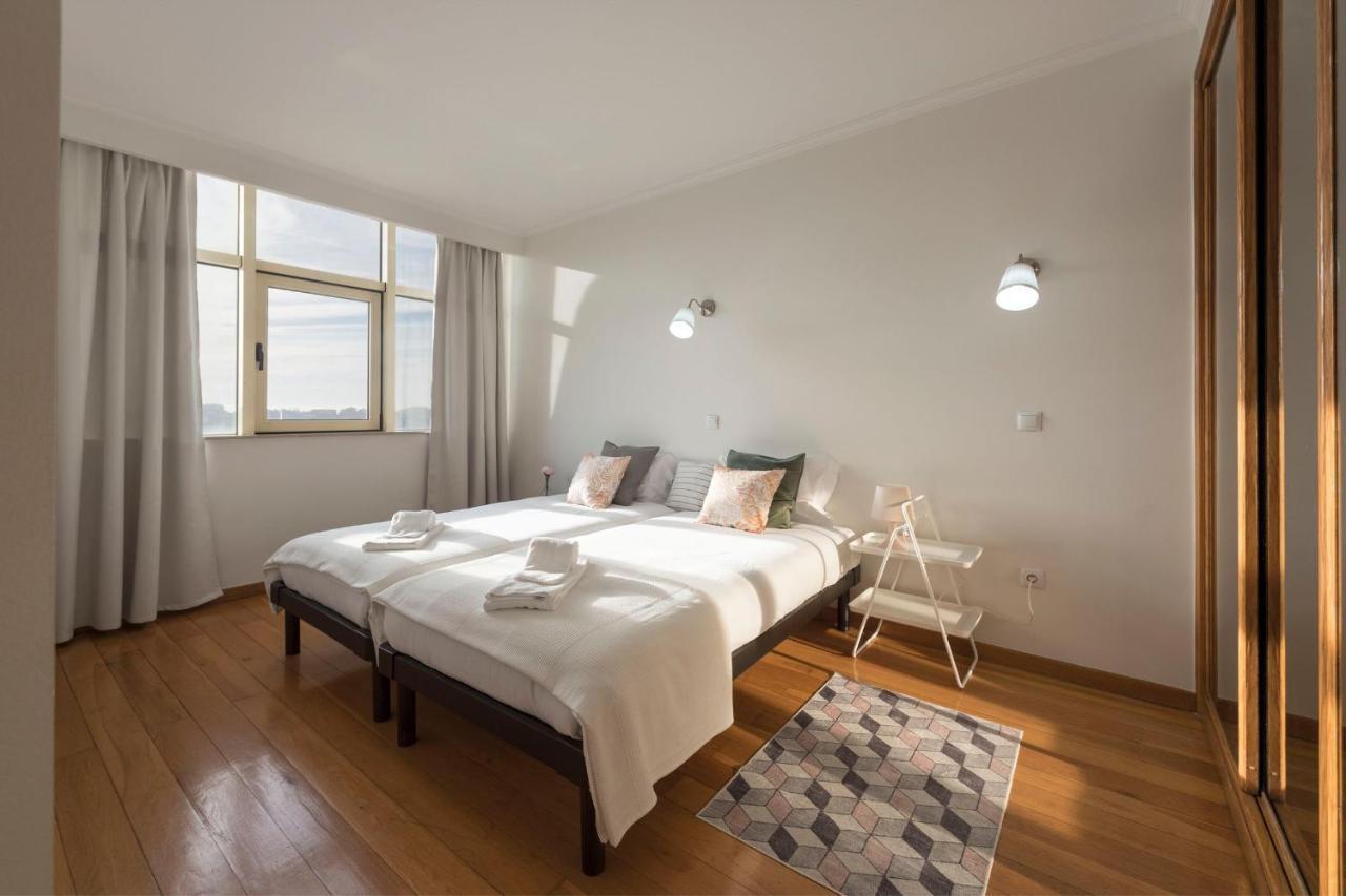 Lovelystay - 1Br Flat With Stunning Views Over Porto Вила-Нова-ди-Гая Экстерьер фото
