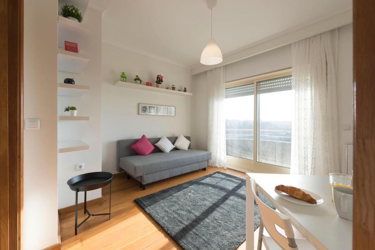 Lovelystay - 1Br Flat With Stunning Views Over Porto Вила-Нова-ди-Гая Экстерьер фото